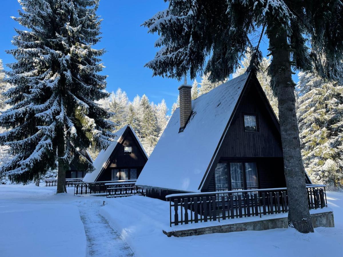 Hotel A Penzion Pegas Vlachovice Екстериор снимка