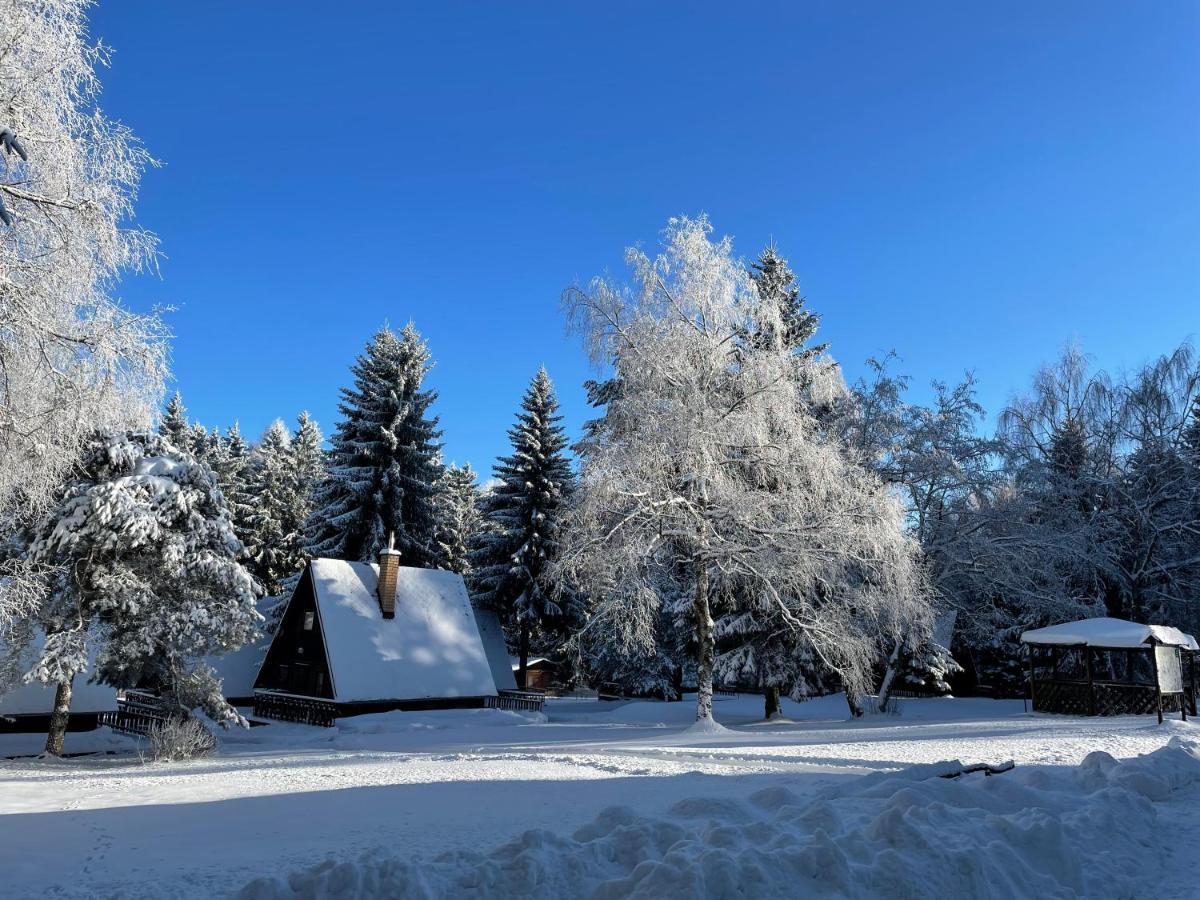 Hotel A Penzion Pegas Vlachovice Екстериор снимка