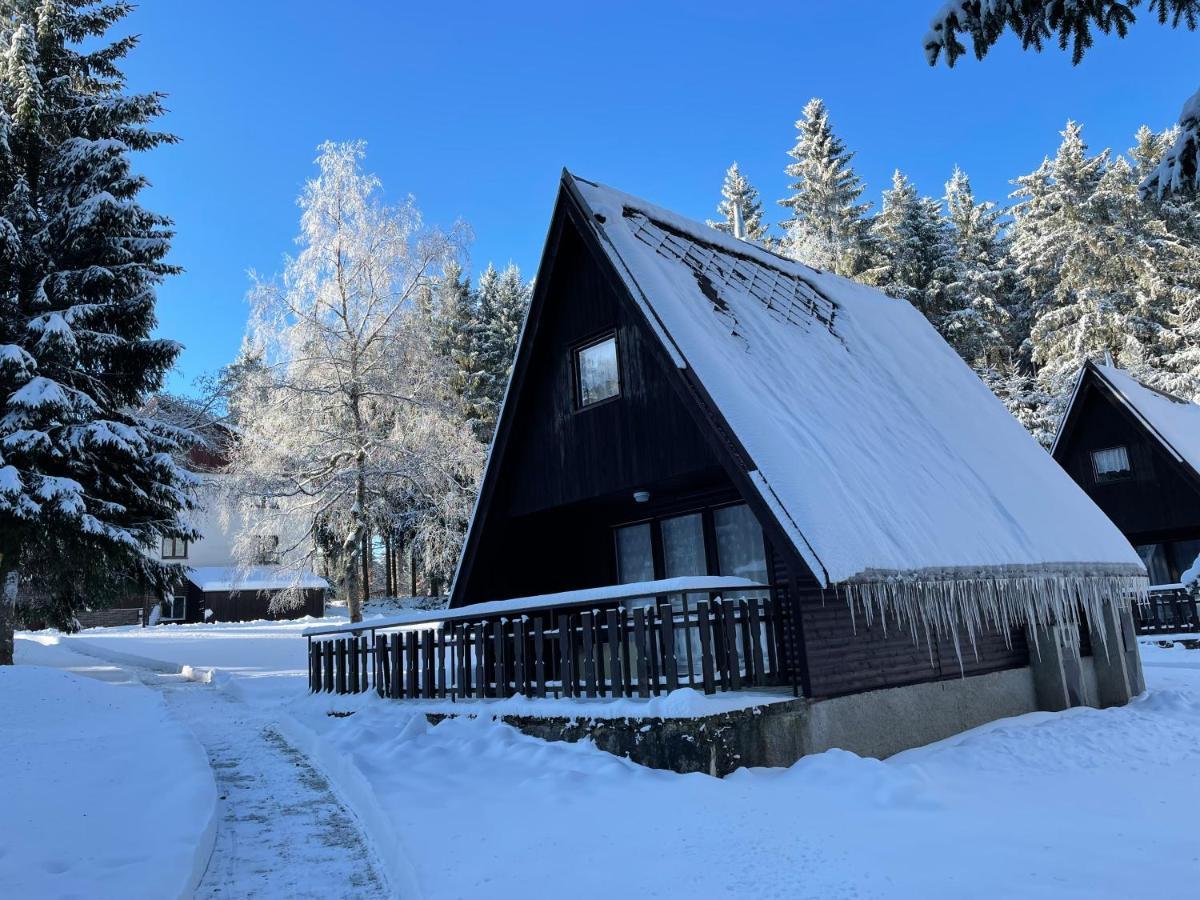 Hotel A Penzion Pegas Vlachovice Екстериор снимка