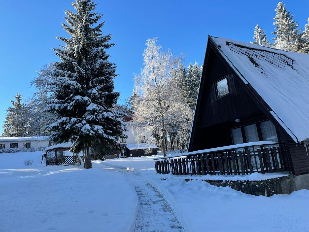 Hotel A Penzion Pegas Vlachovice Екстериор снимка
