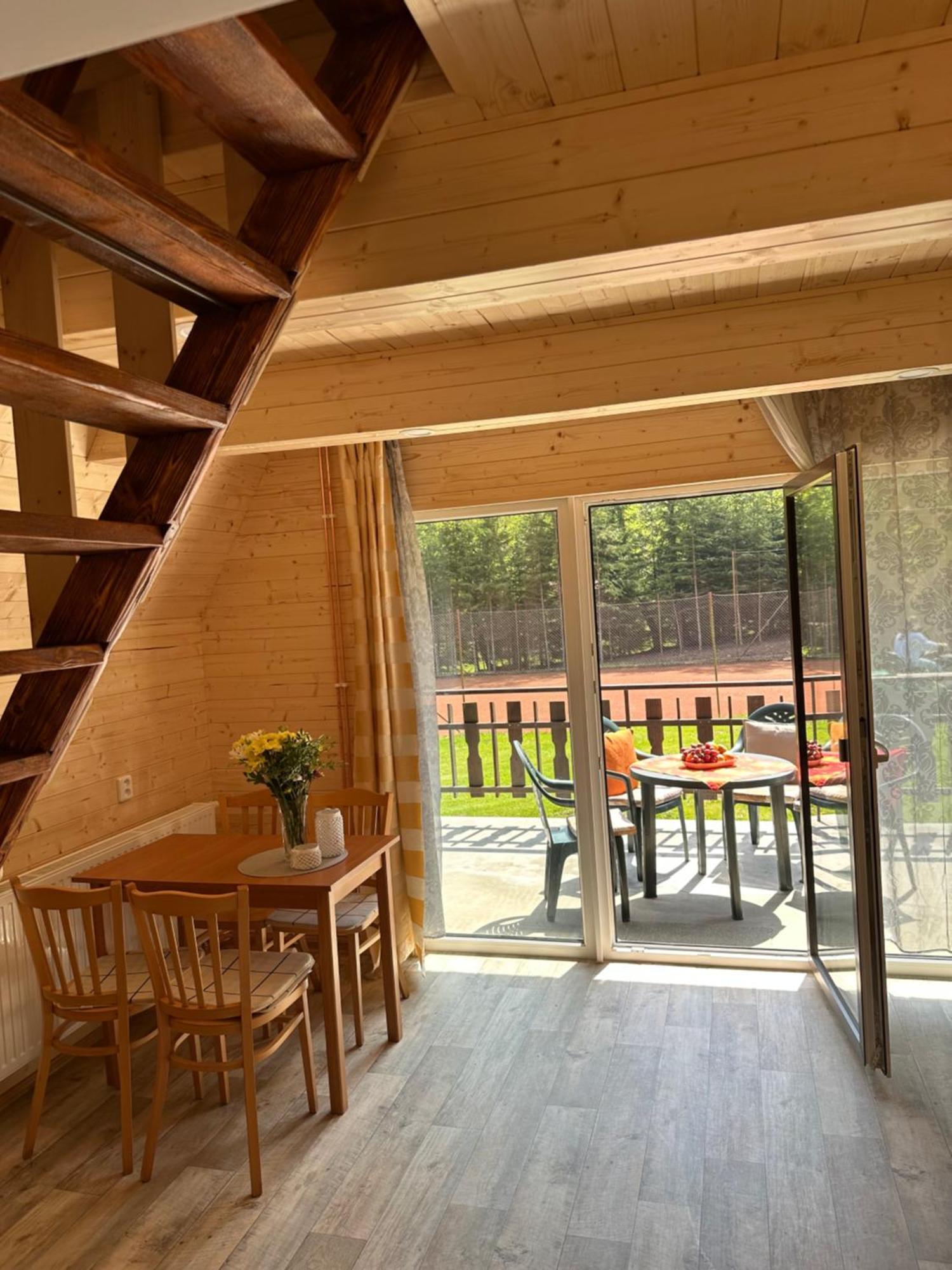 Hotel A Penzion Pegas Vlachovice Екстериор снимка